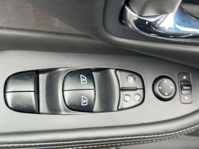 Used 2019 Nissan Murano SV AWD/4WD image 14