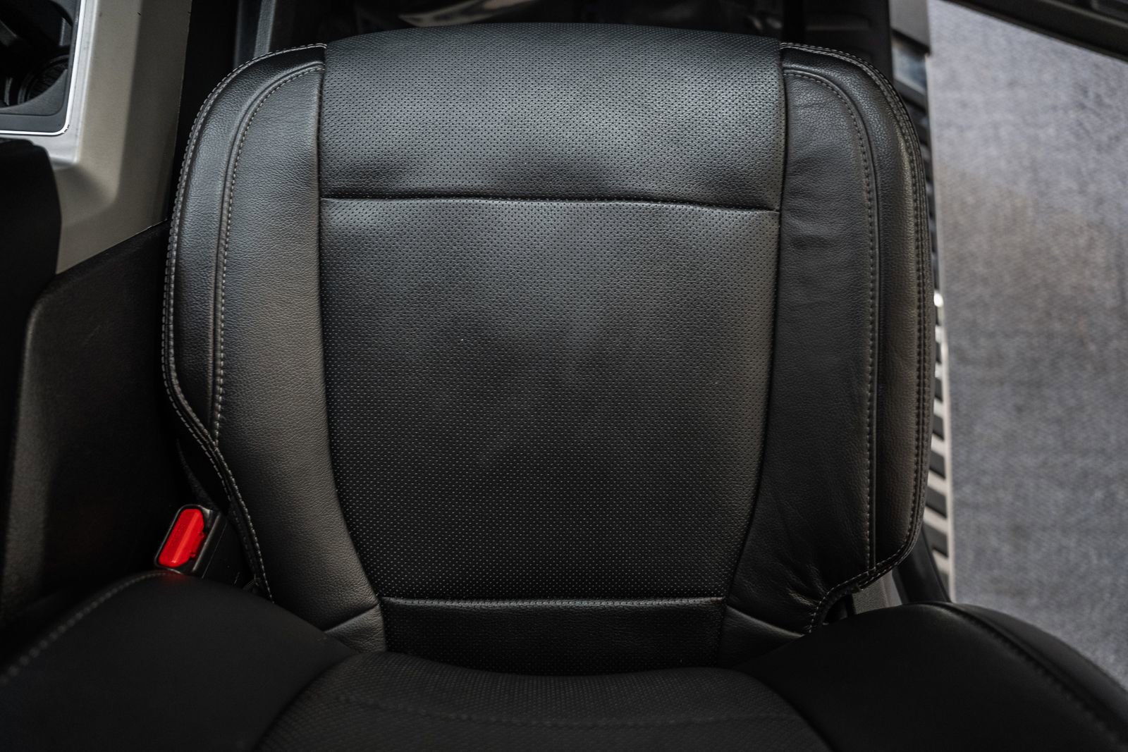 Used 2017 Ford F150 Lariat w/ Equipment Group 502A Luxury image 42