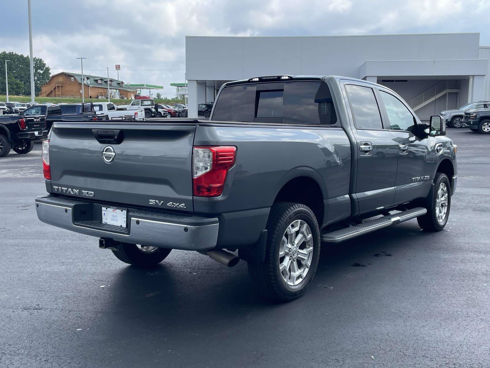 Used 2016 Nissan Titan SV AWD/4WD image 3