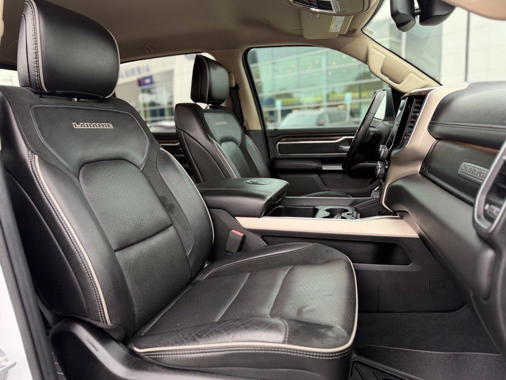 Used 2019 RAM 1500 Laramie AWD/4WD image 9