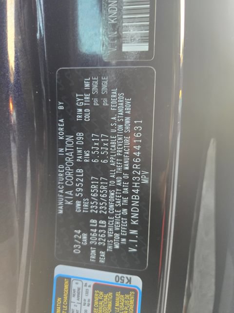 Used 2024 Kia Carnival LX FWD image 23