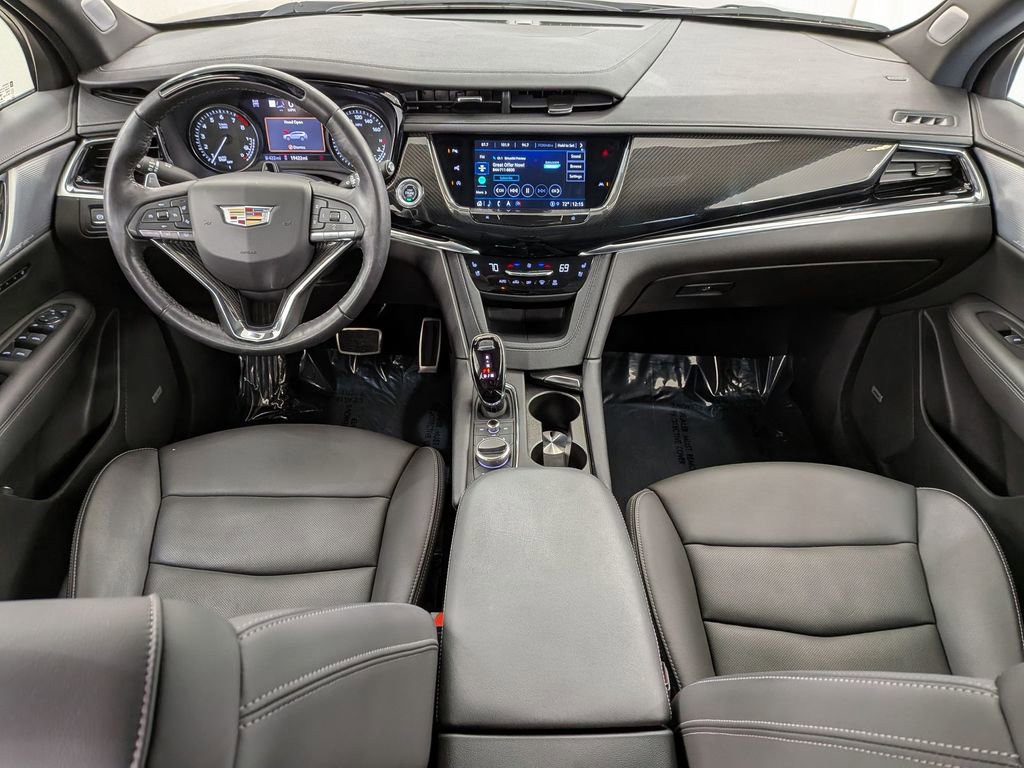 Used 2023 Cadillac XT6 Sport w/ Technology Package image 29