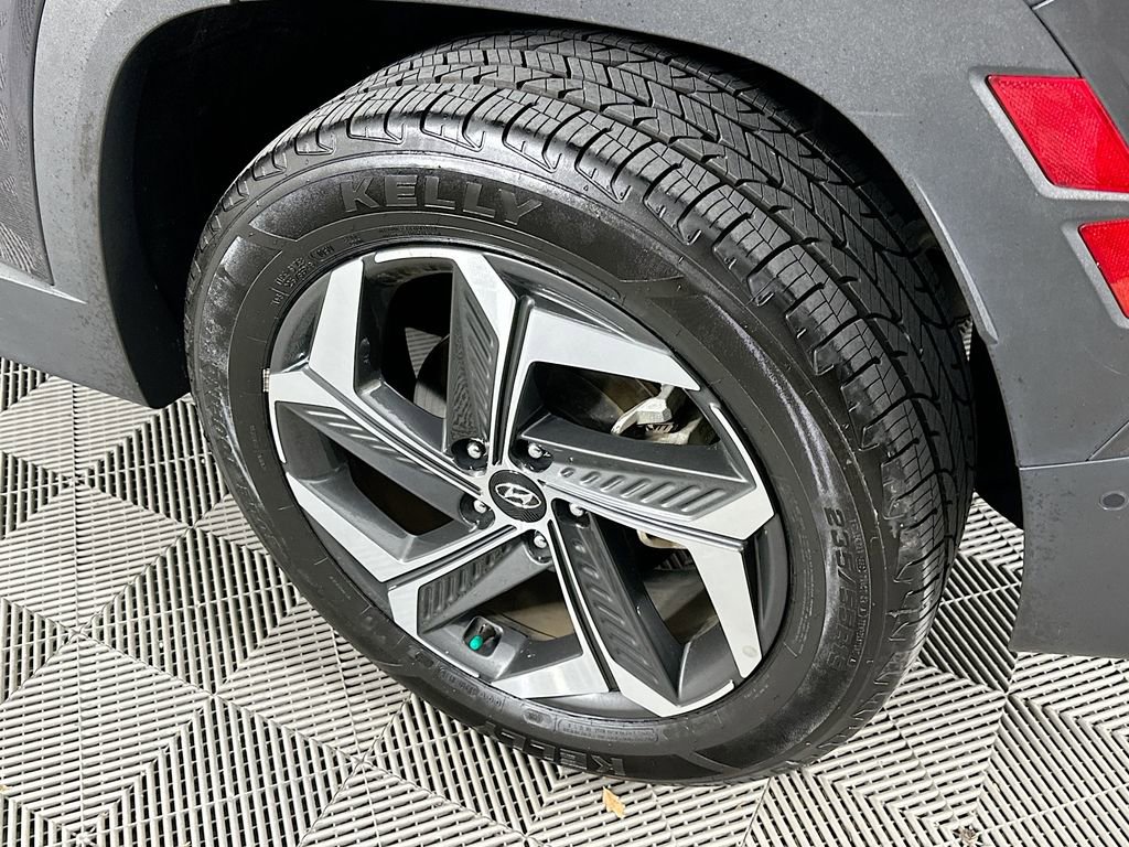 Used 2024 Hyundai Tucson Limited image 40