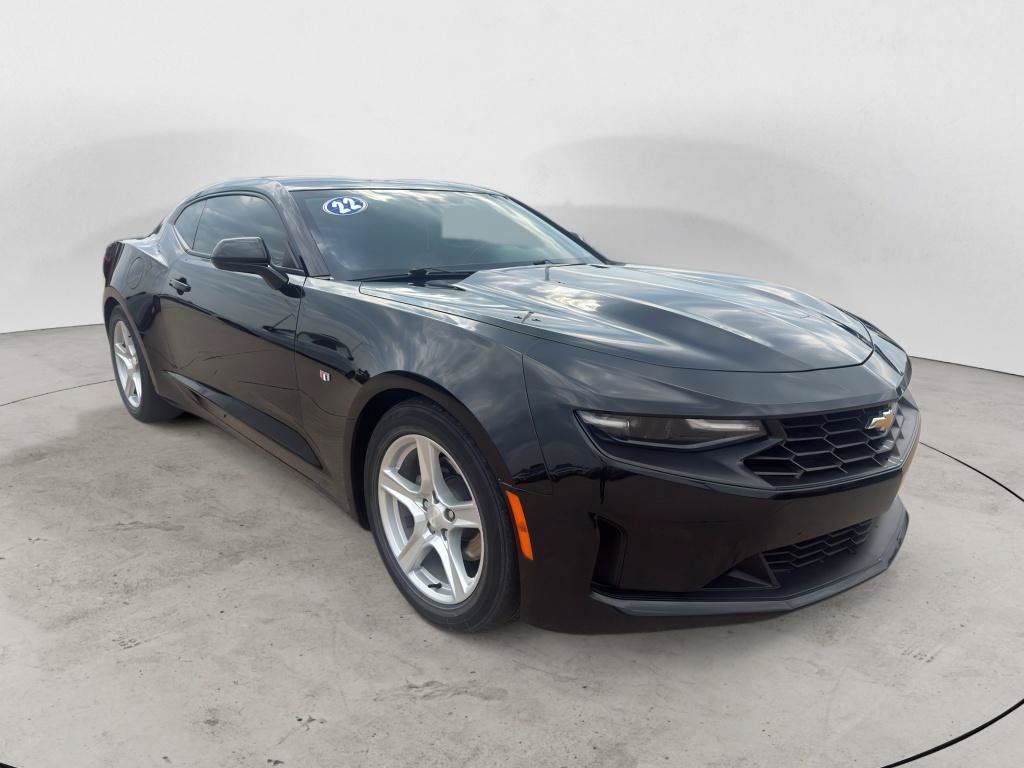Used 2022 Chevrolet Camaro LT RWD image 3