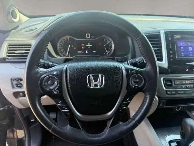 Used 2017 Honda Pilot EX-L image 11
