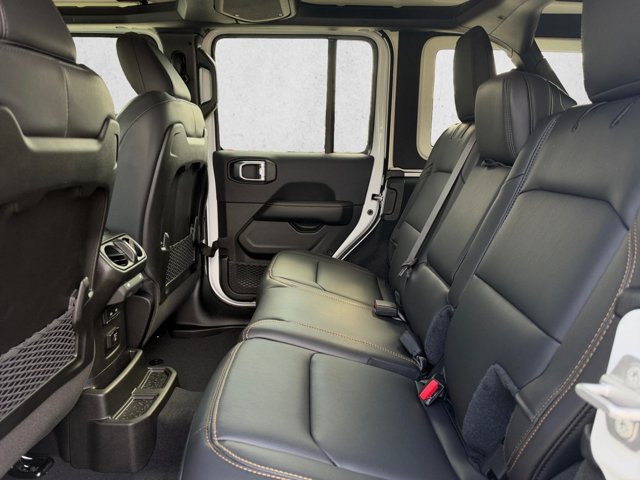 New 2027 Jeep Wrangler Unlimited Sahara AWD/4WD image 17