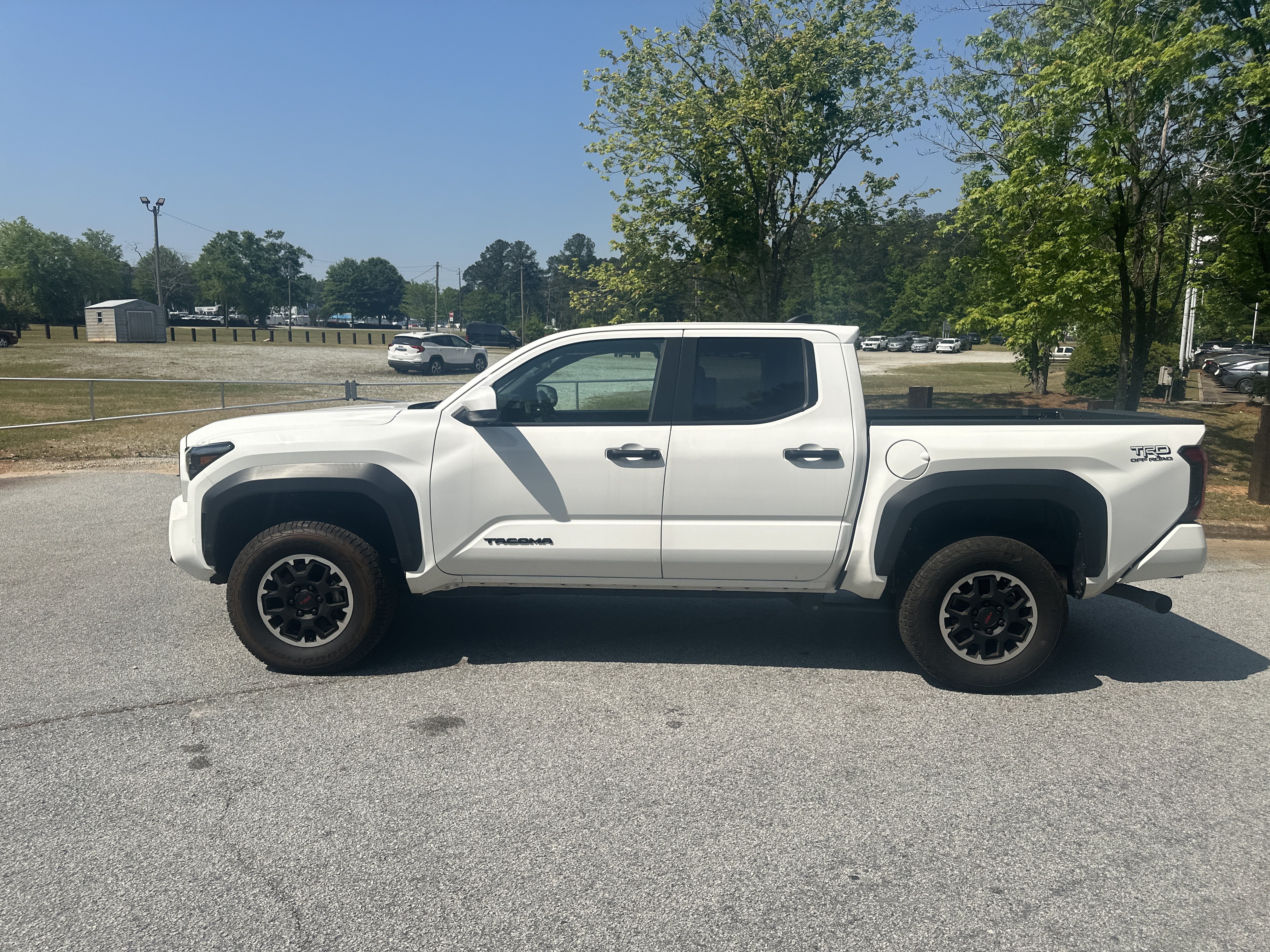 Used 2024 Toyota Tacoma TRD Off-Road AWD/4WD image 8