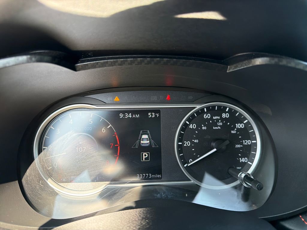 Used 2024 Nissan Versa SR w/ Trunk Package image 26