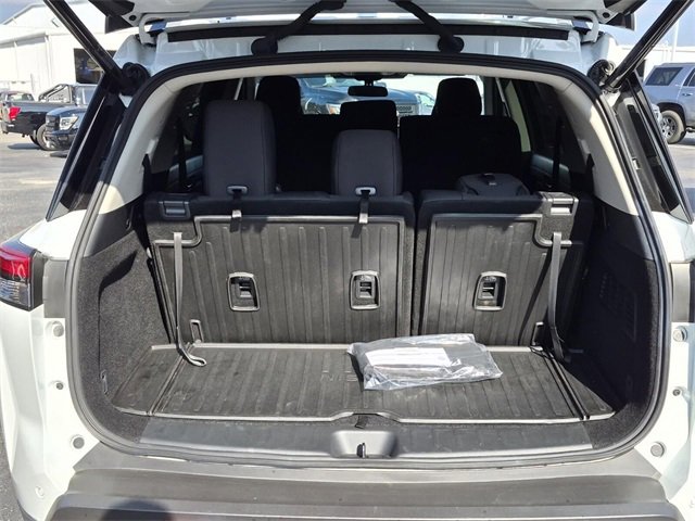 Certified 2025 Nissan Pathfinder SV w/ Cargo Package image 8