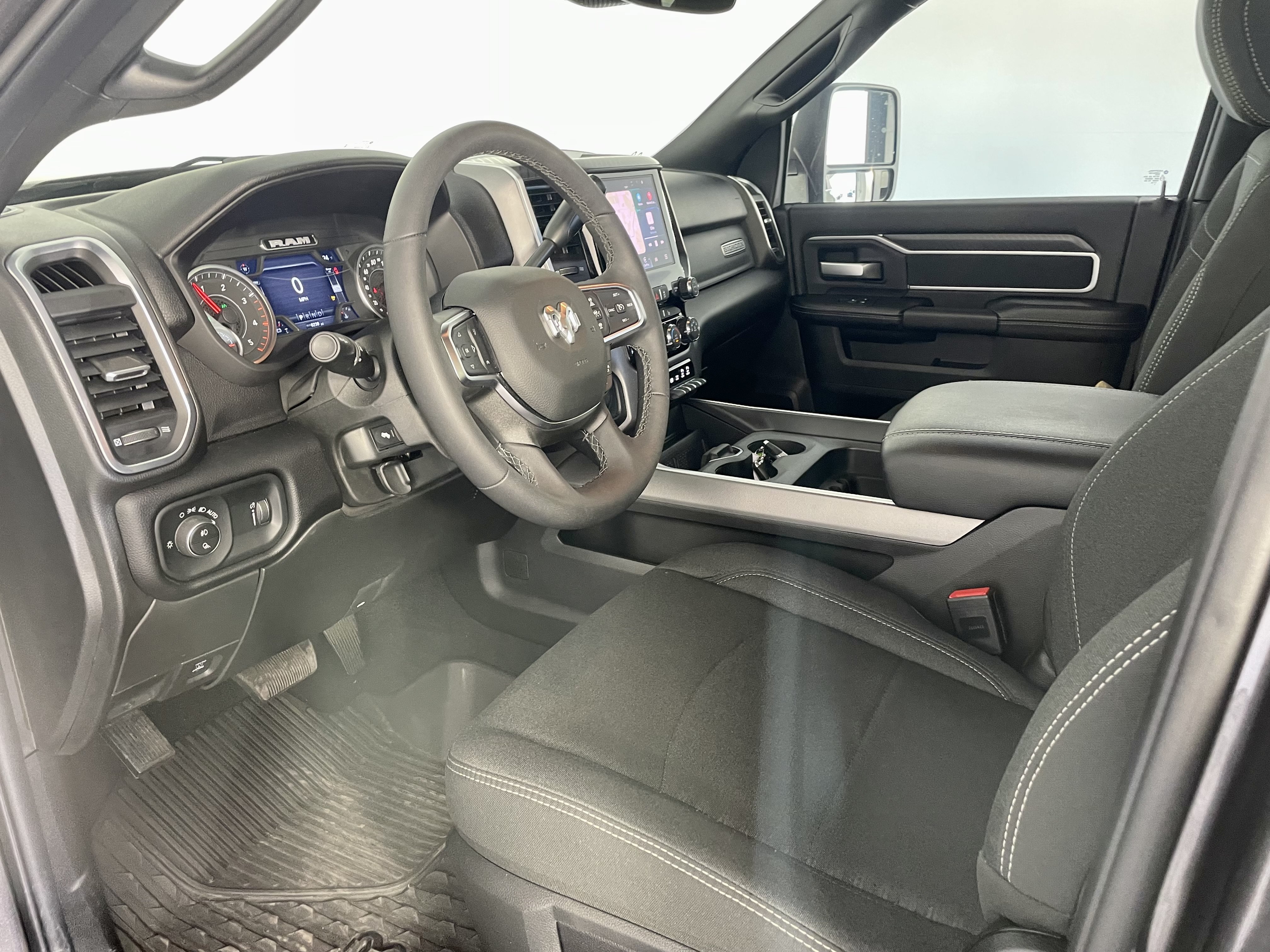 Used 2025 RAM 2500 Big Horn AWD/4WD image 9