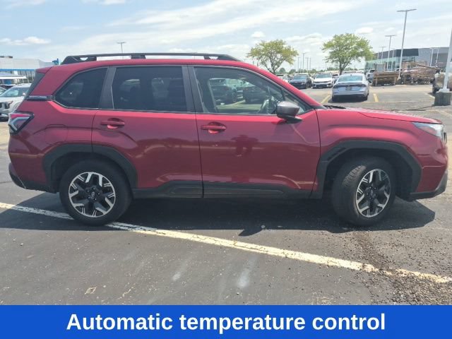 Used 2025 Subaru Forester Premium w/ Convenience Package #1 AWD/4WD image 4