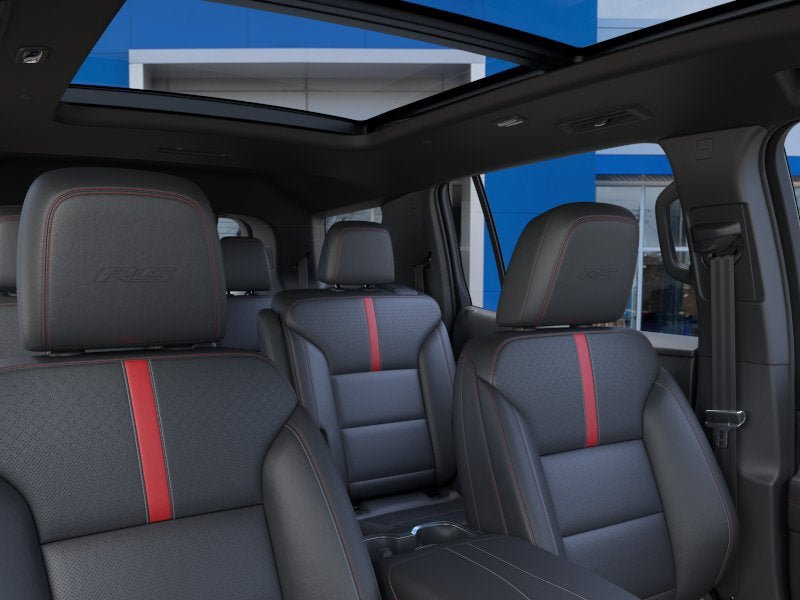 New 2026 Chevrolet Traverse RS w/ LPO, Floor Liner Package FWD image 24