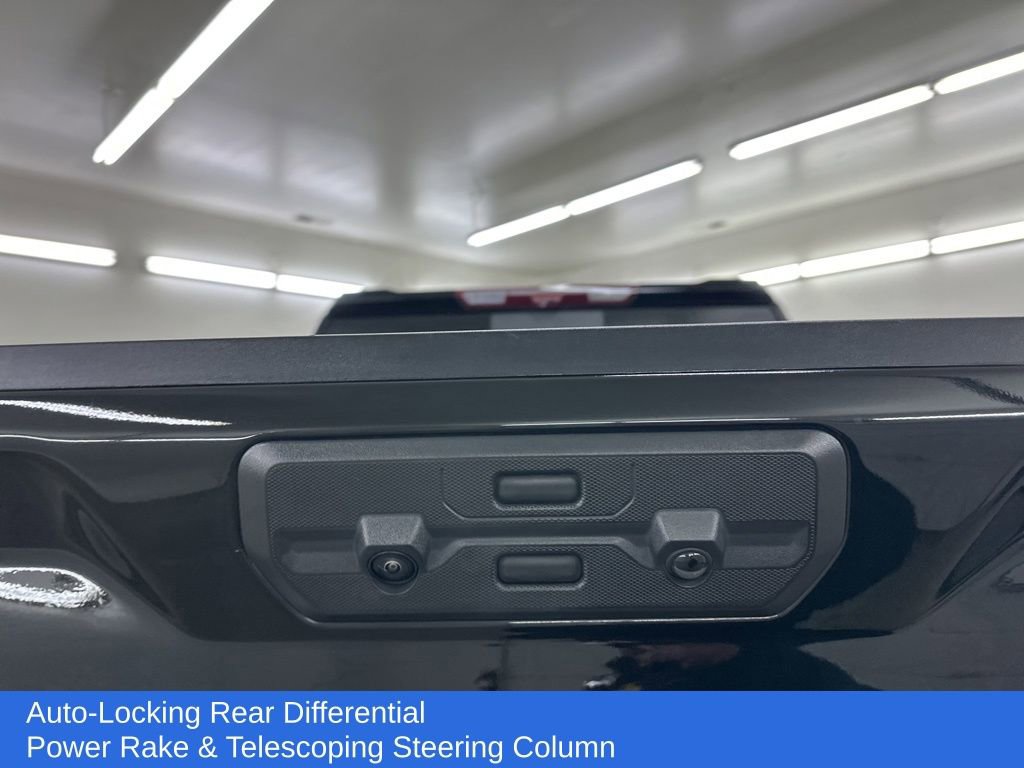 Used 2024 GMC Sierra 1500 Denali w/ Technology Package image 16