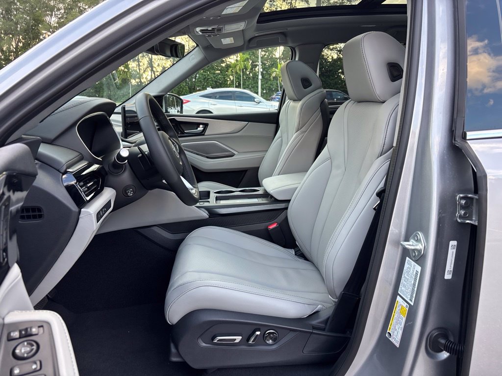 New 2026 Acura MDX w/ Technology Package FWD image 14
