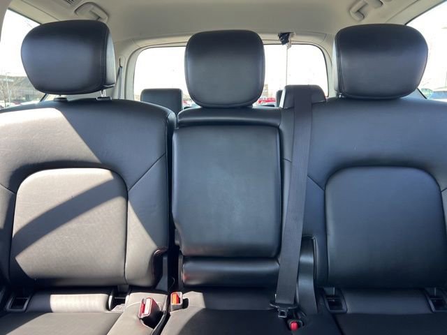 Used 2021 Nissan Armada SV image 31