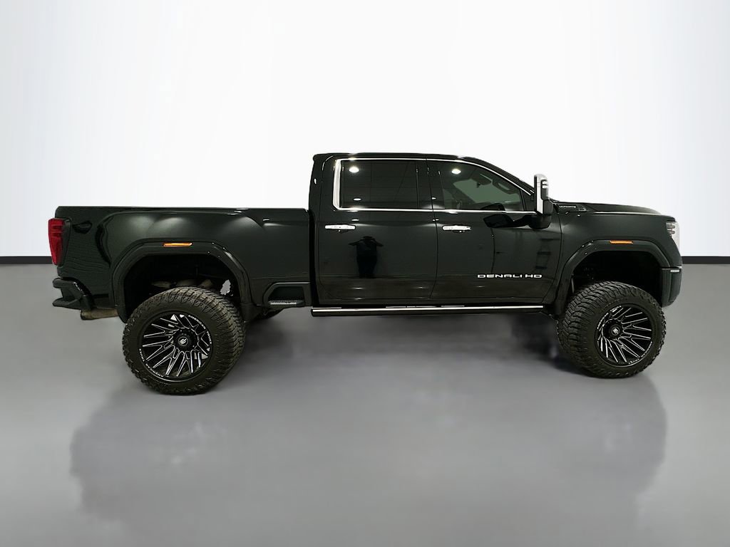 Used 2025 GMC Sierra 2500 Denali Ultimate image 8