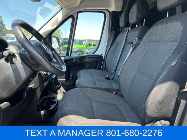 Used 2023 RAM ProMaster 2500 w/ Driver Convenience Group FWD image 17