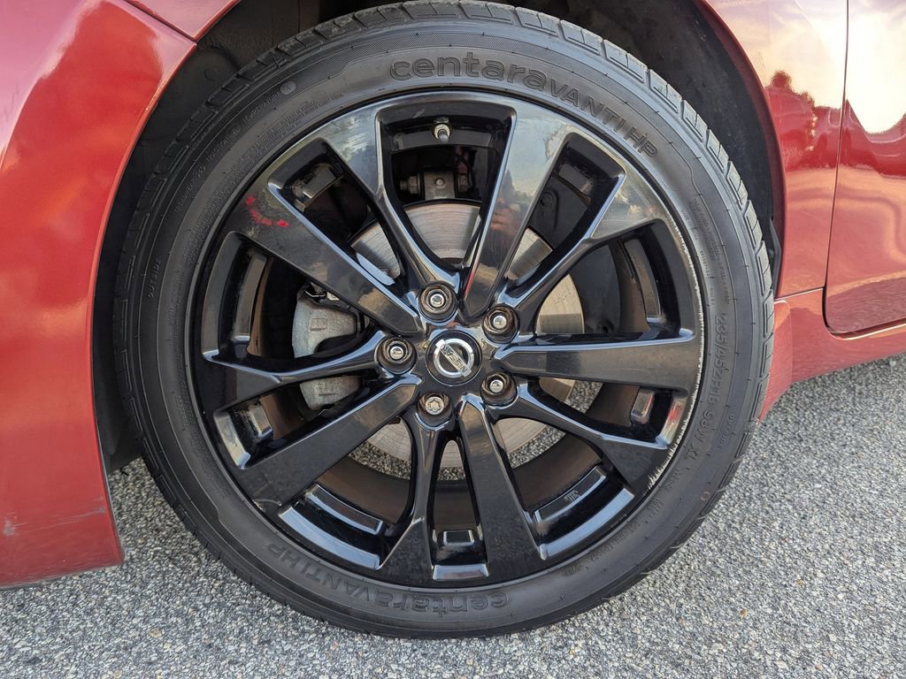Used 2017 Nissan Altima 2.5 SR w/ Midnight Edition Package image 29