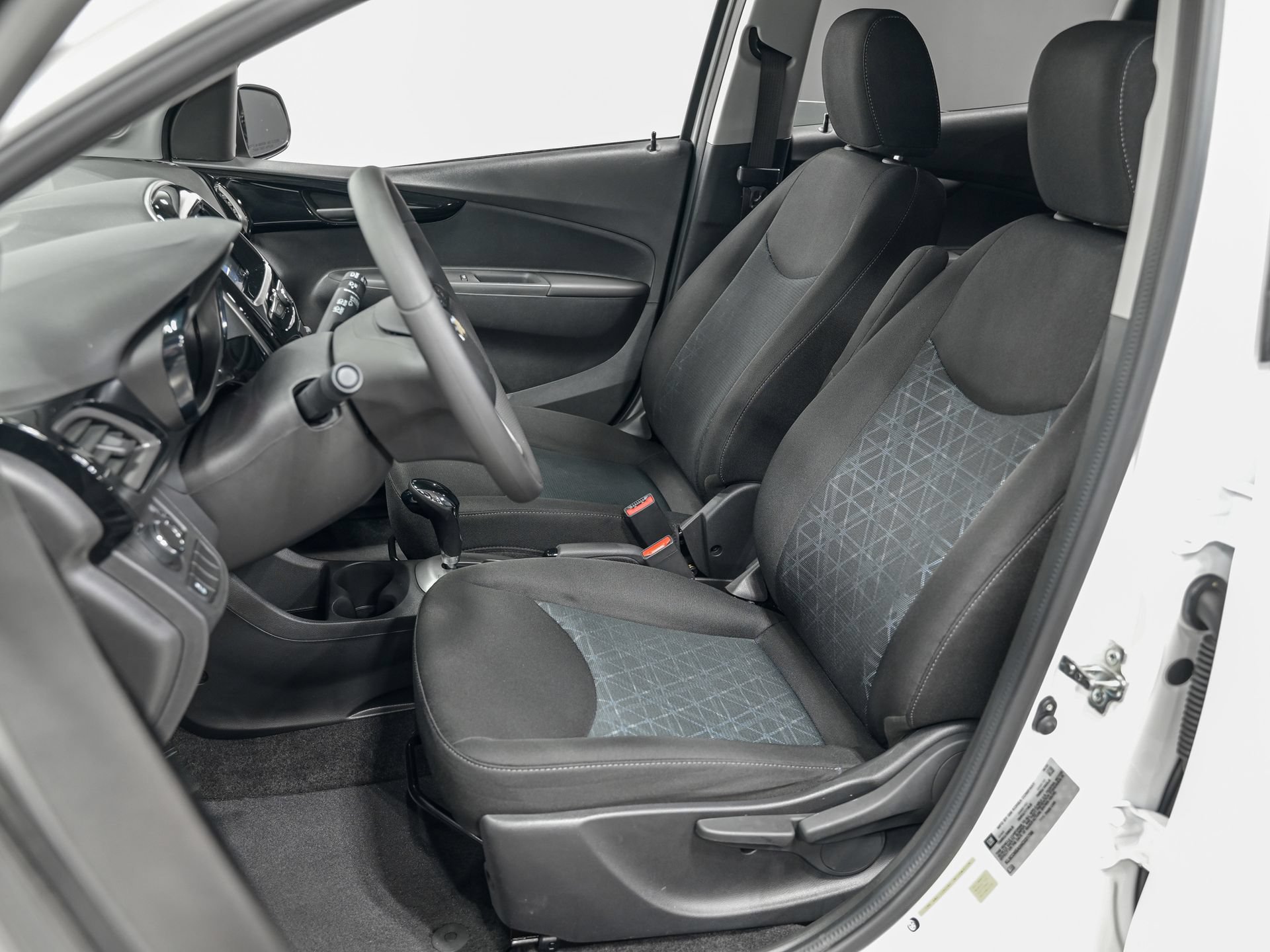 Used 2022 Chevrolet Spark LT FWD image 17