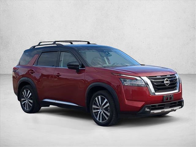 Used 2022 Nissan Pathfinder Platinum w/ Cargo Package image 3