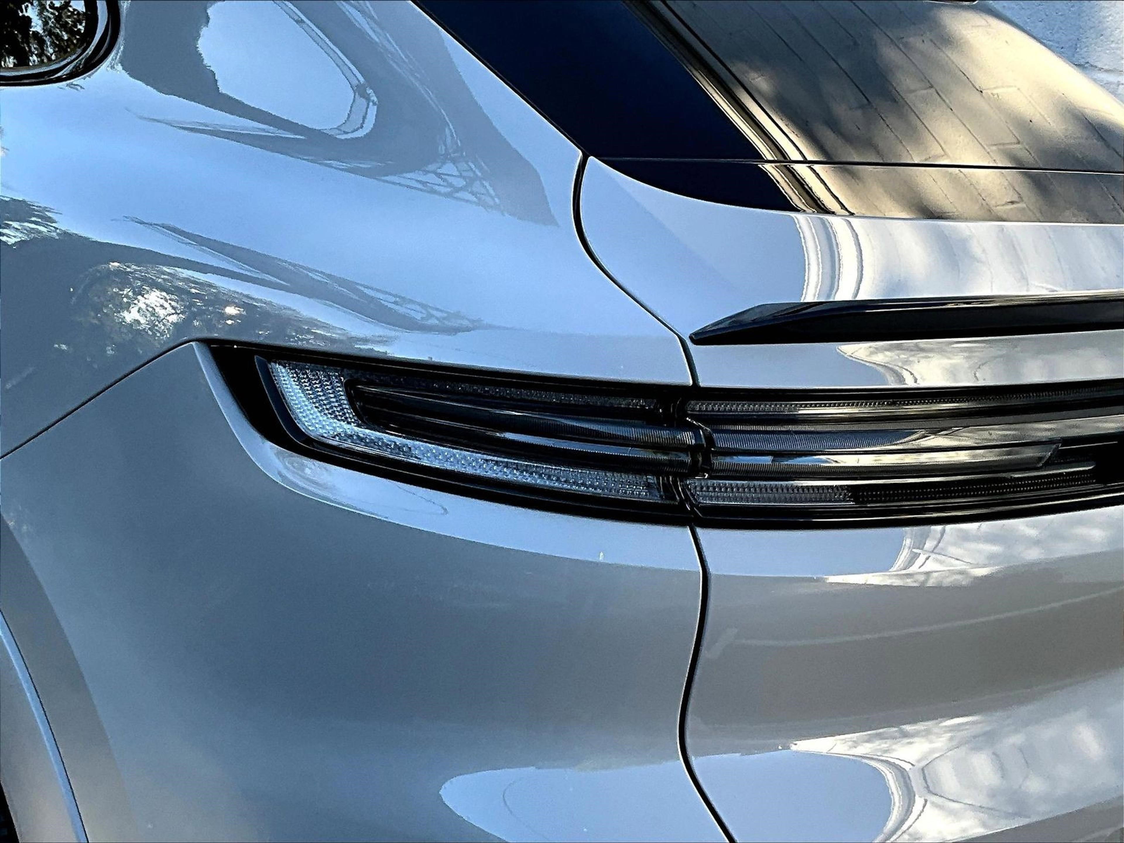 New 2026 Porsche Cayenne GTS image 25