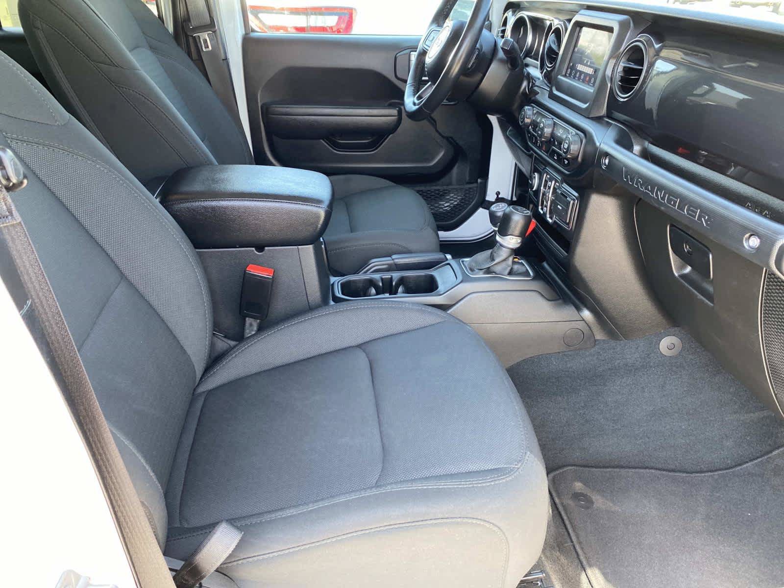 Used 2022 Jeep Wrangler Unlimited Sport AWD/4WD image 25