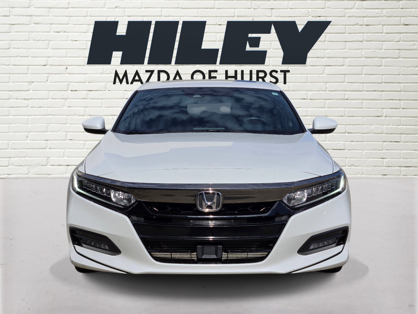 Used 2019 Honda Accord Sport image 2