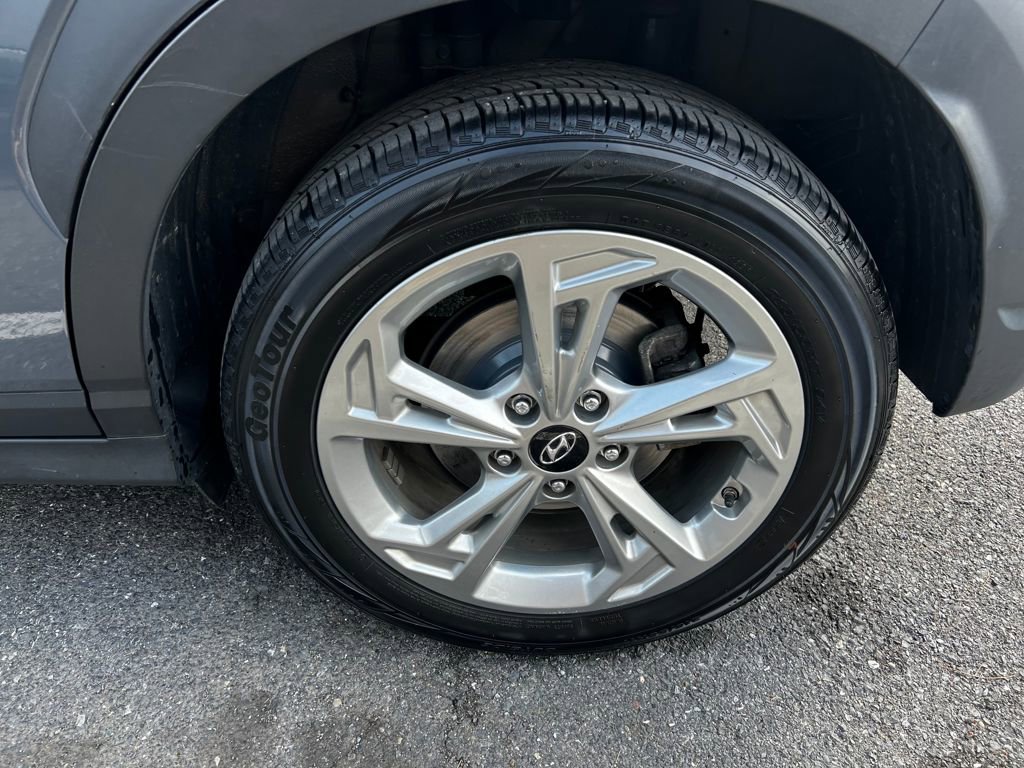 Used 2023 Hyundai Kona SEL image 12