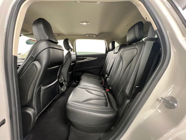 Used 2023 Lincoln Nautilus AWD image 31