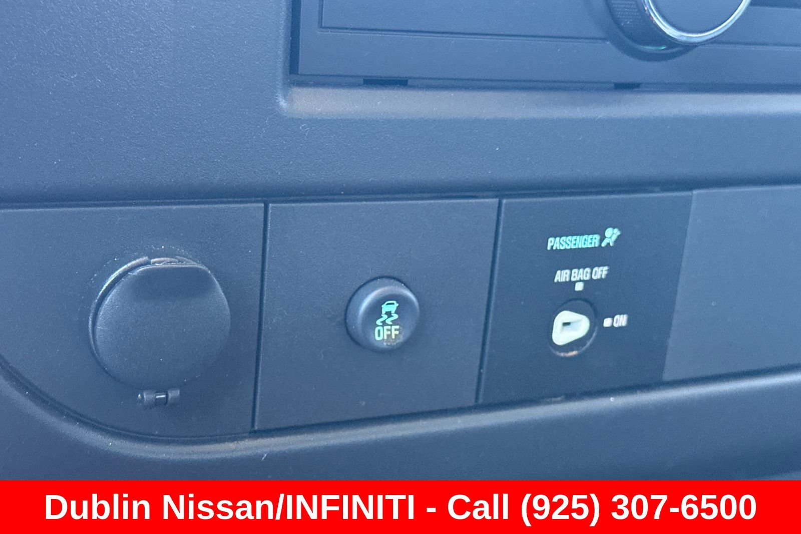 Used 2025 Chevrolet Express 2500 w/ Driver Convenience Package RWD image 29