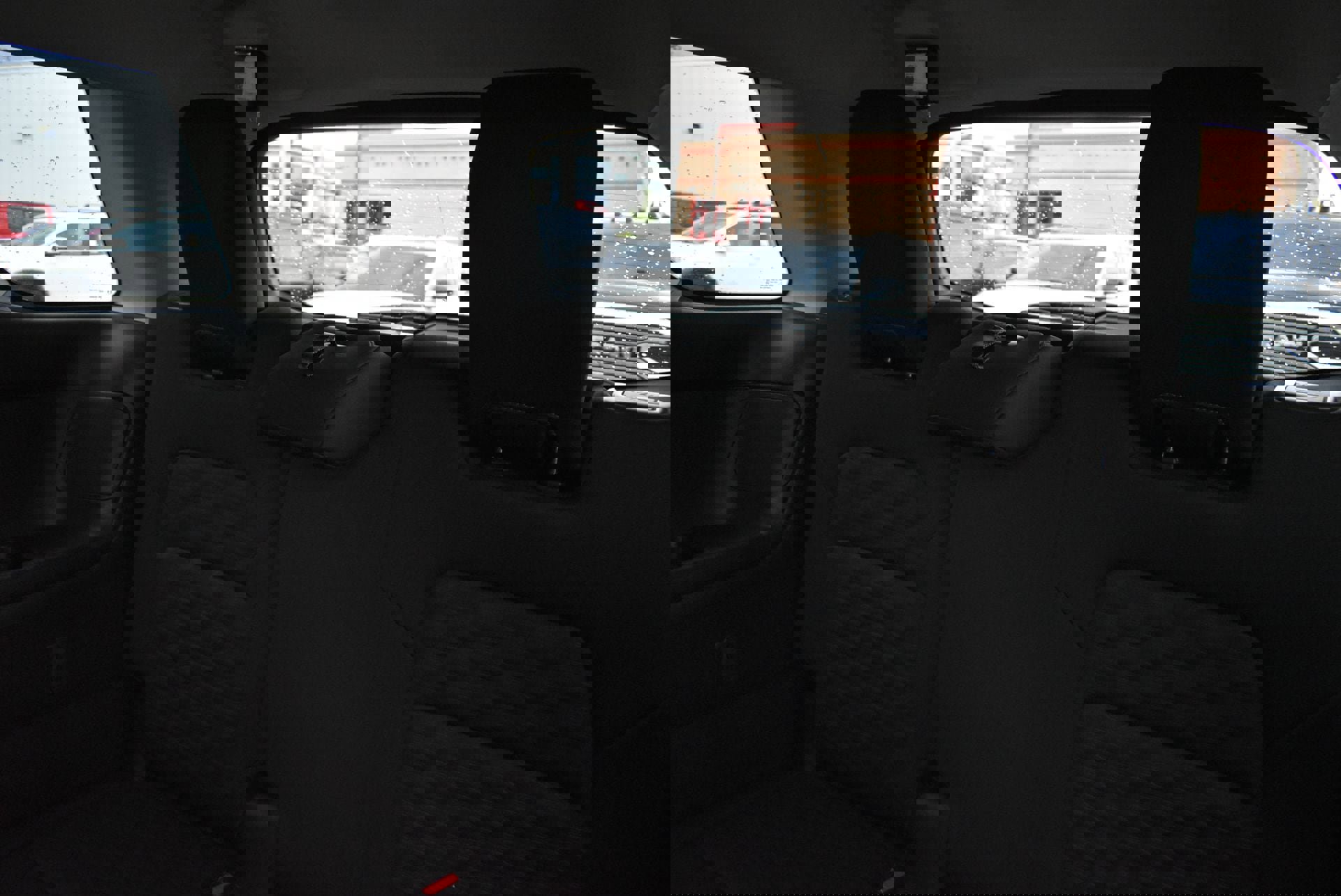 Used 2025 Nissan Pathfinder SV image 17