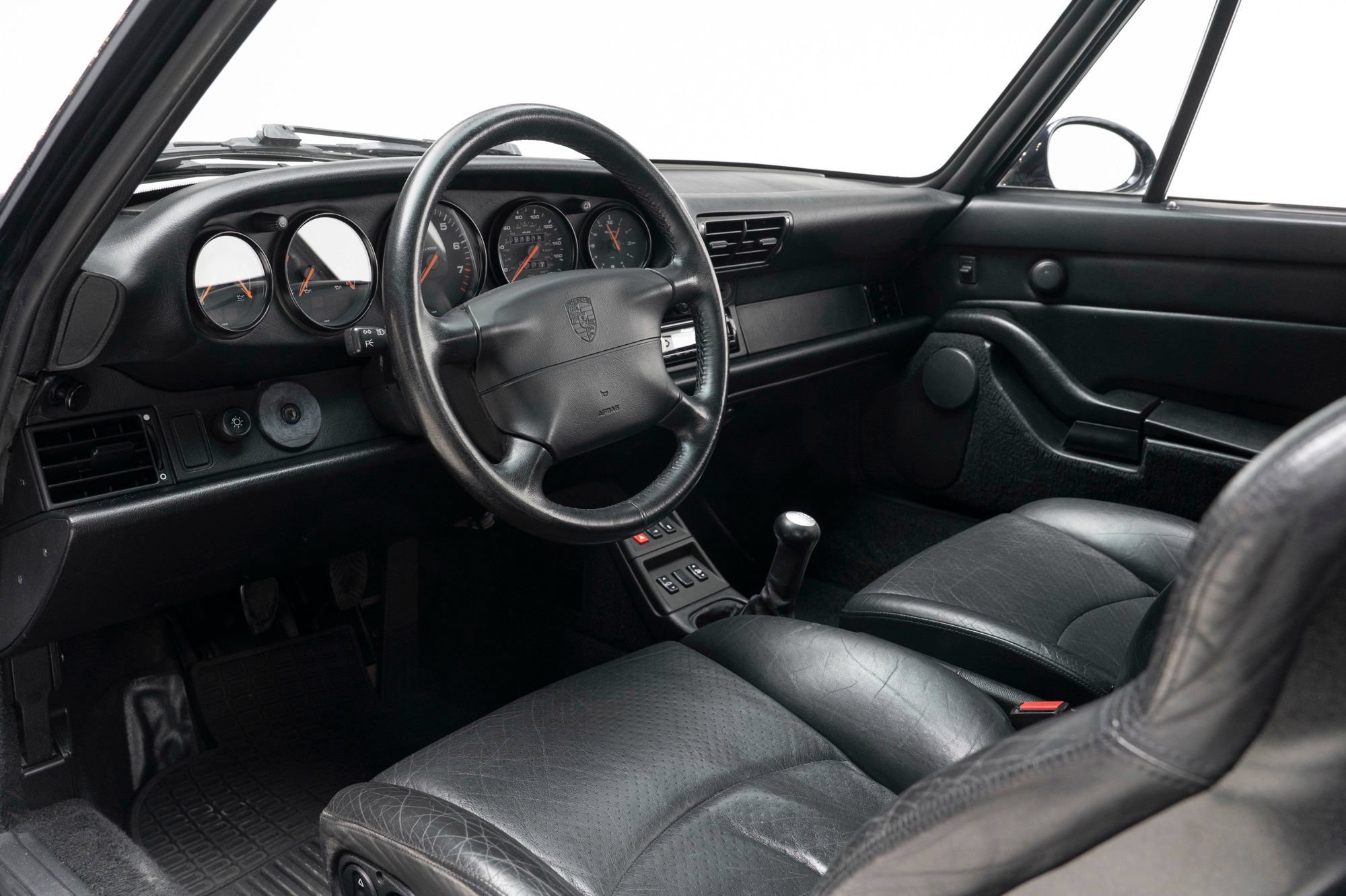Used 1996 Porsche 911 Carrera 4S AWD/4WD image 2