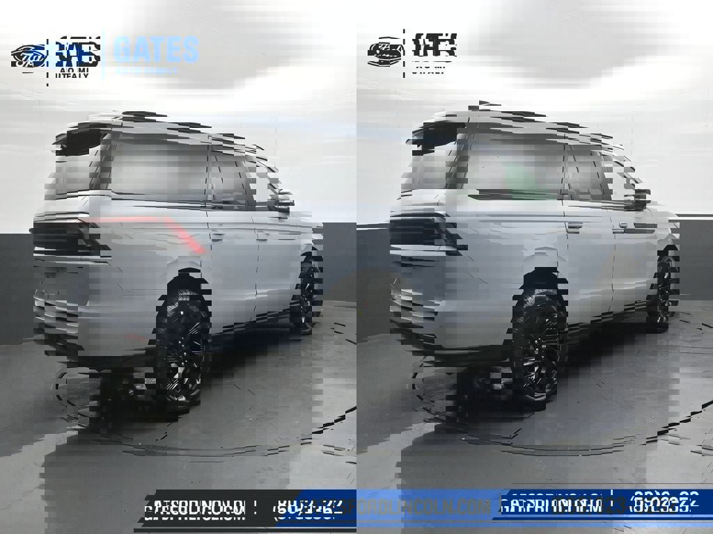 New 2025 Lincoln Navigator L Reserve w/ Jet Appearance Package image 2