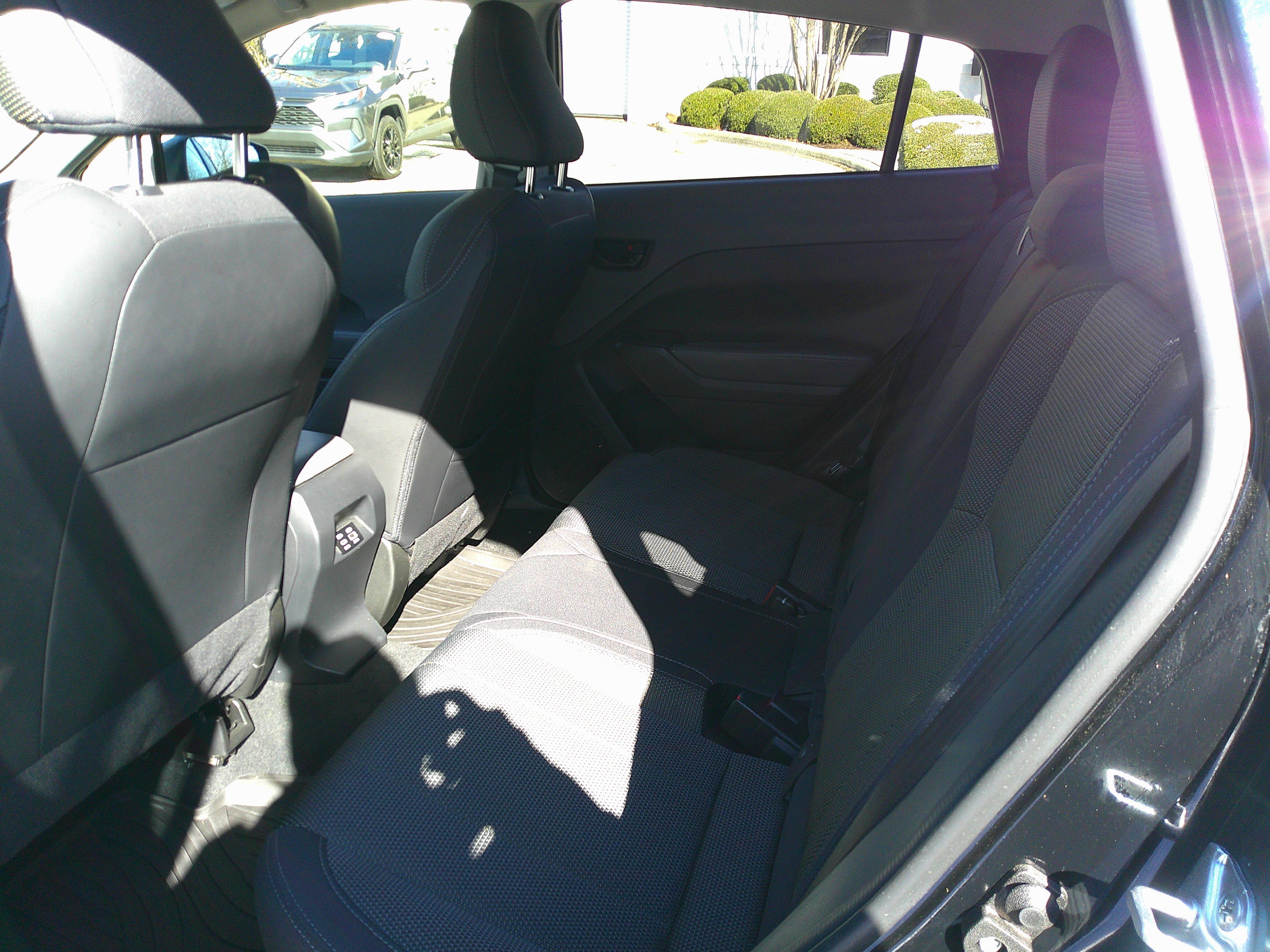 Used 2024 Subaru Crosstrek 2.0i Premium w/ Crosstrek Mirror Package image 31