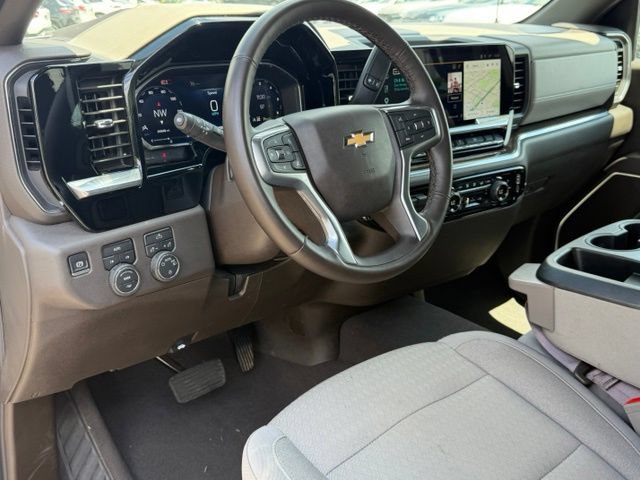 Used 2026 Chevrolet Silverado 1500 LT AWD/4WD image 12