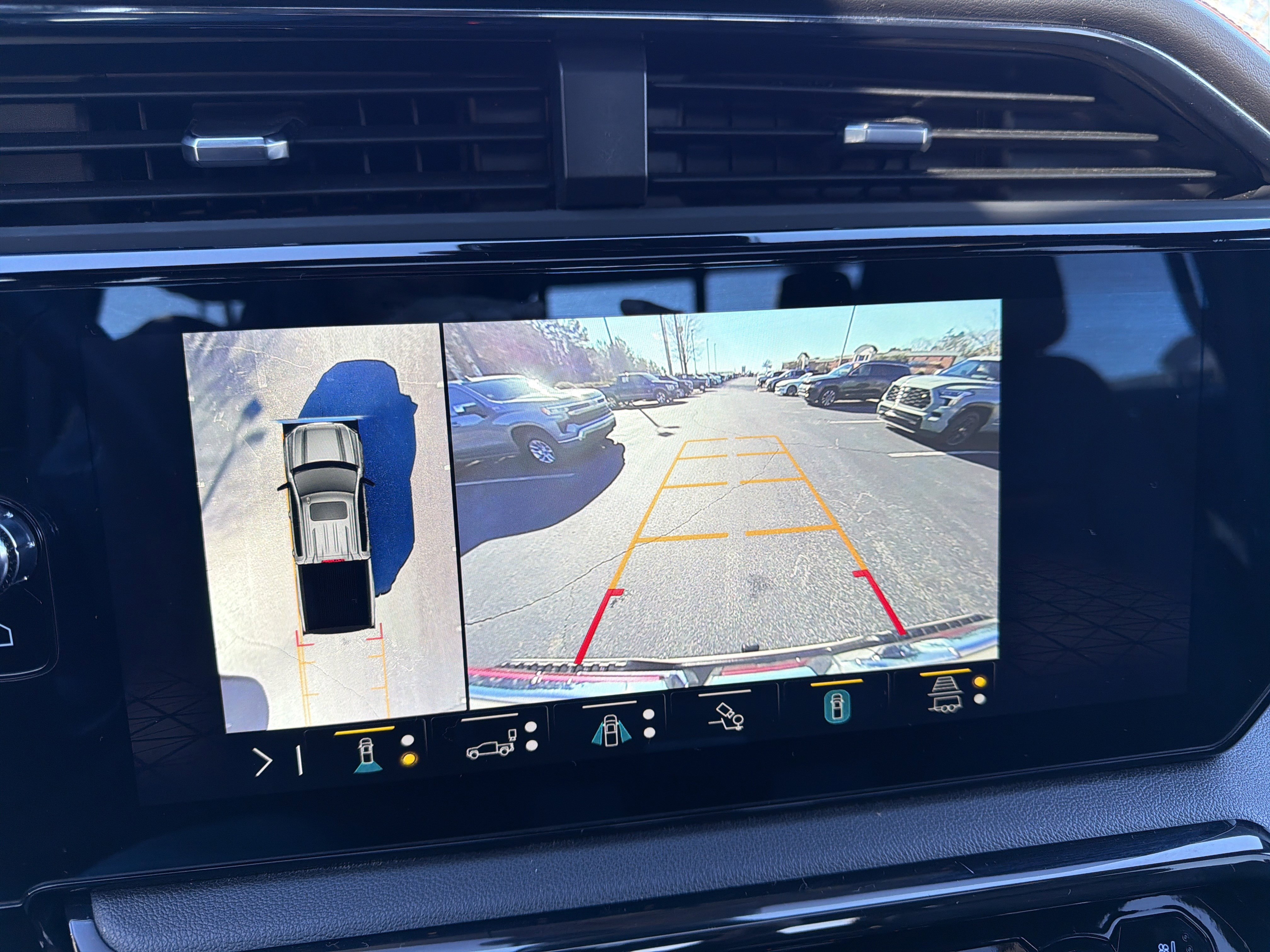 Used 2023 GMC Sierra 1500 AT4 w/ Technology Package image 27