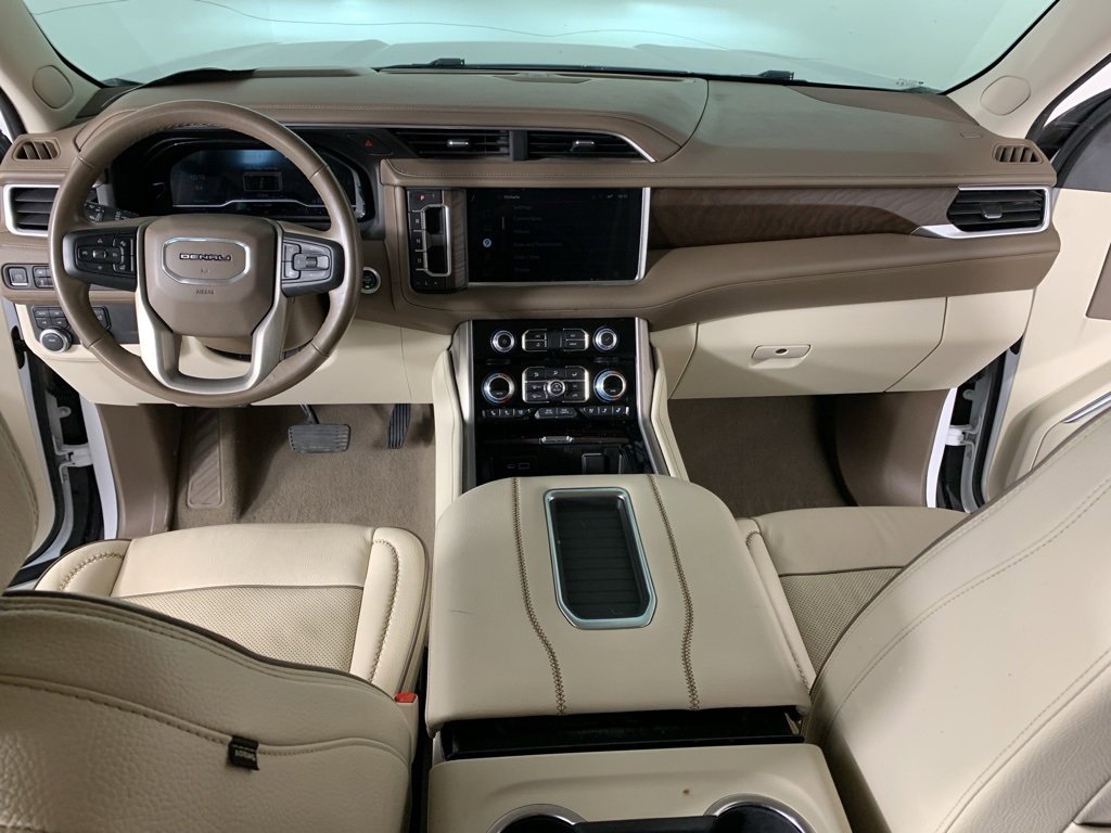 Used 2022 GMC Yukon XL Denali image 10