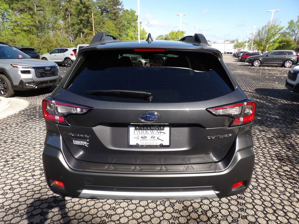 Used 2025 Subaru Outback Limited image 7