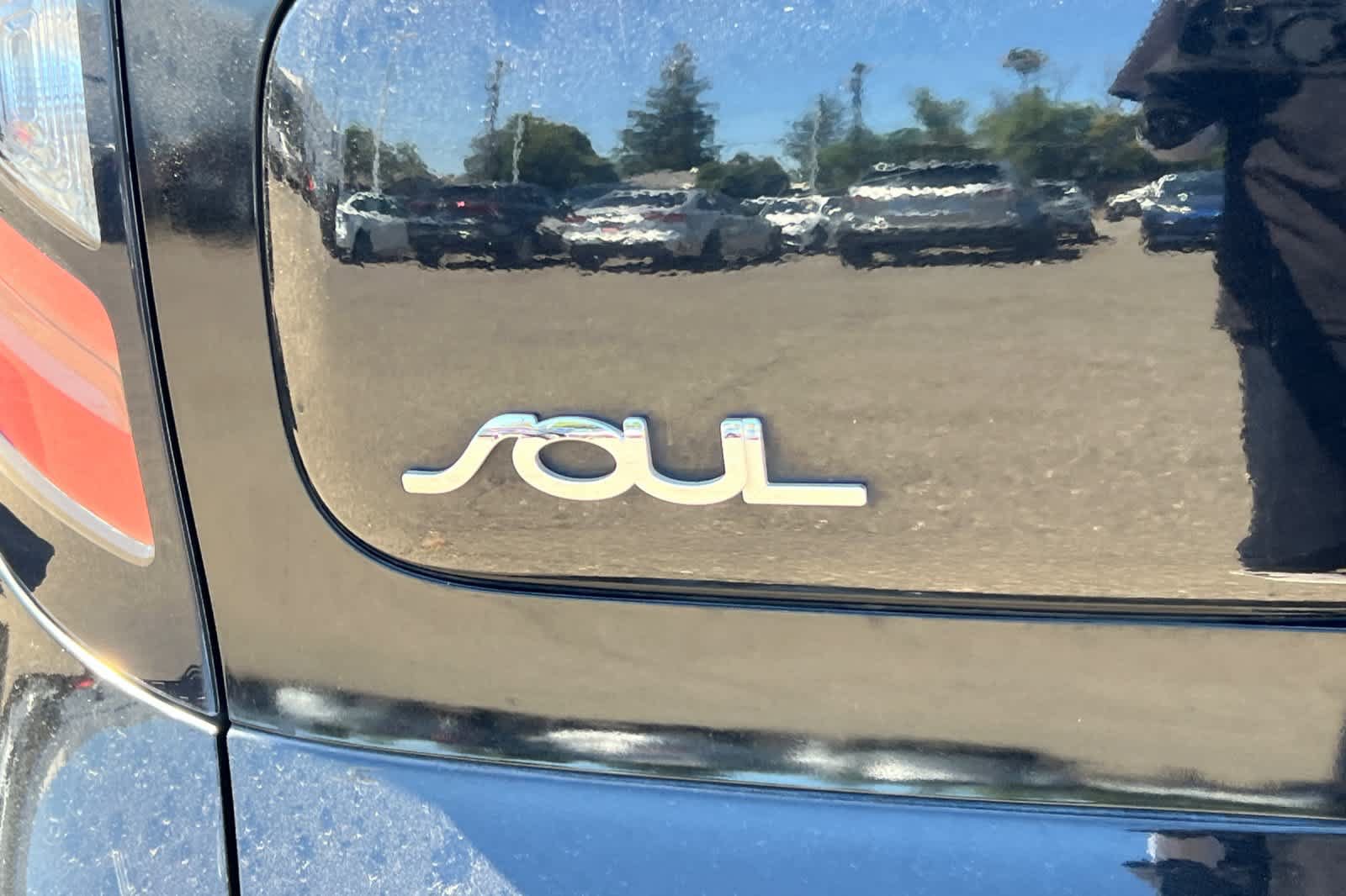 Used 2017 Kia Soul EV FWD image 21