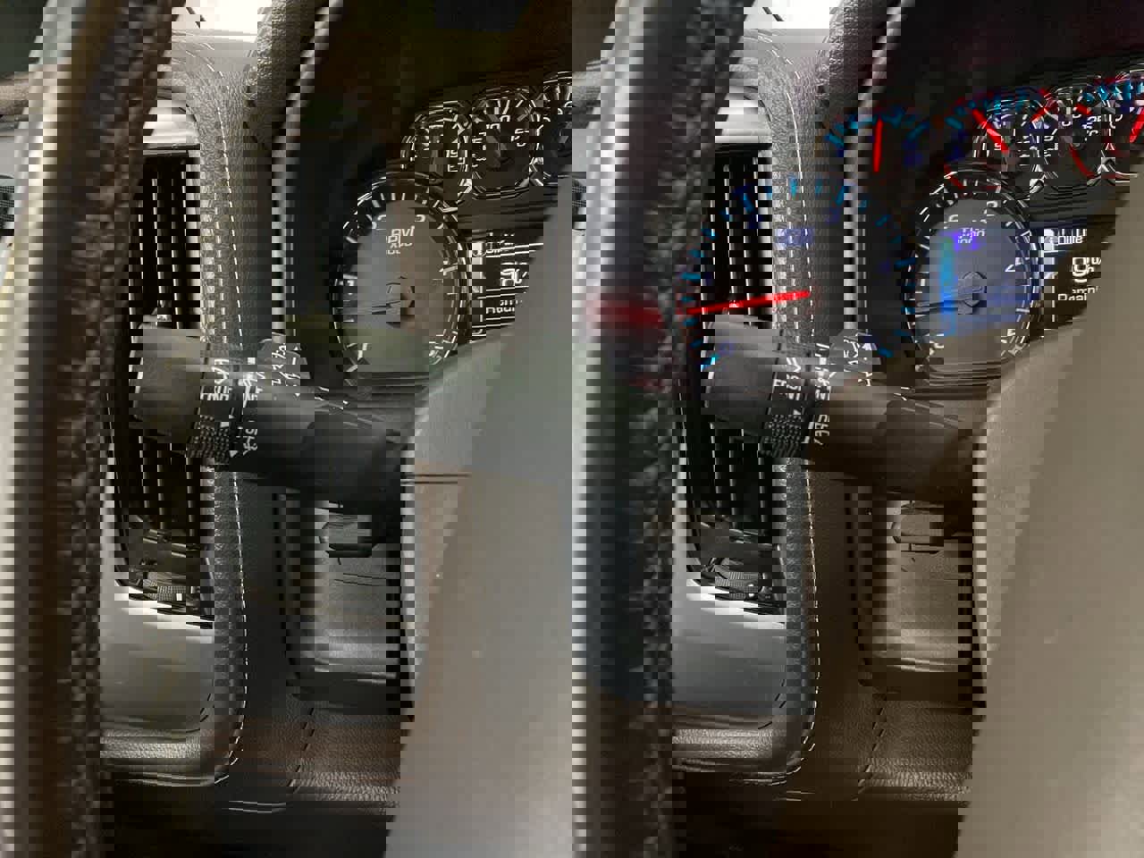 Used 2018 GMC Sierra 2500 SLT image 24