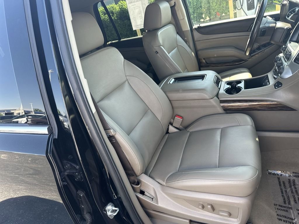Used 2020 GMC Yukon SLT w/ Premium Edition AWD/4WD image 24