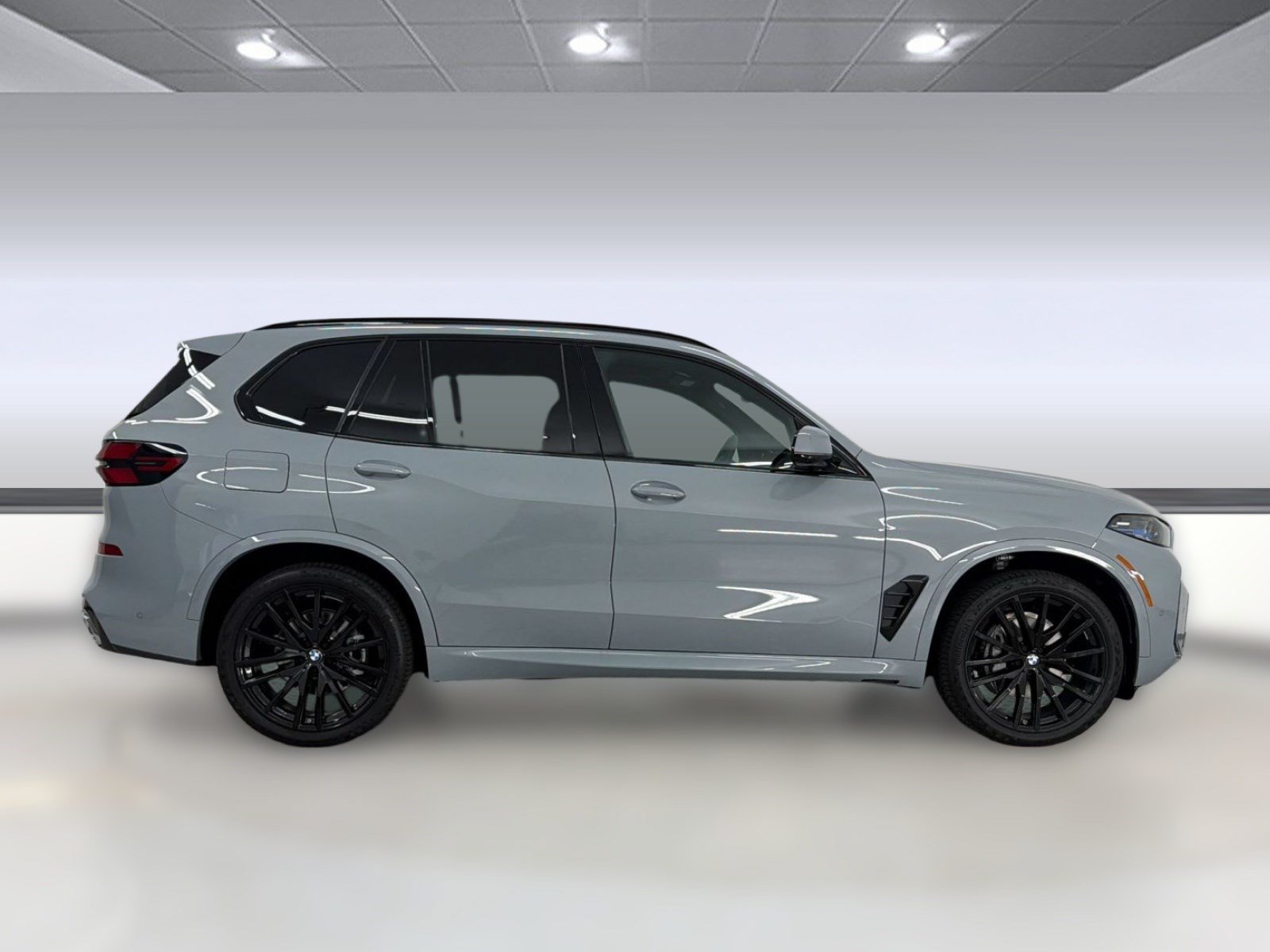 New 2026 BMW X5 sDrive40i w/ M Sport Package RWD image 8