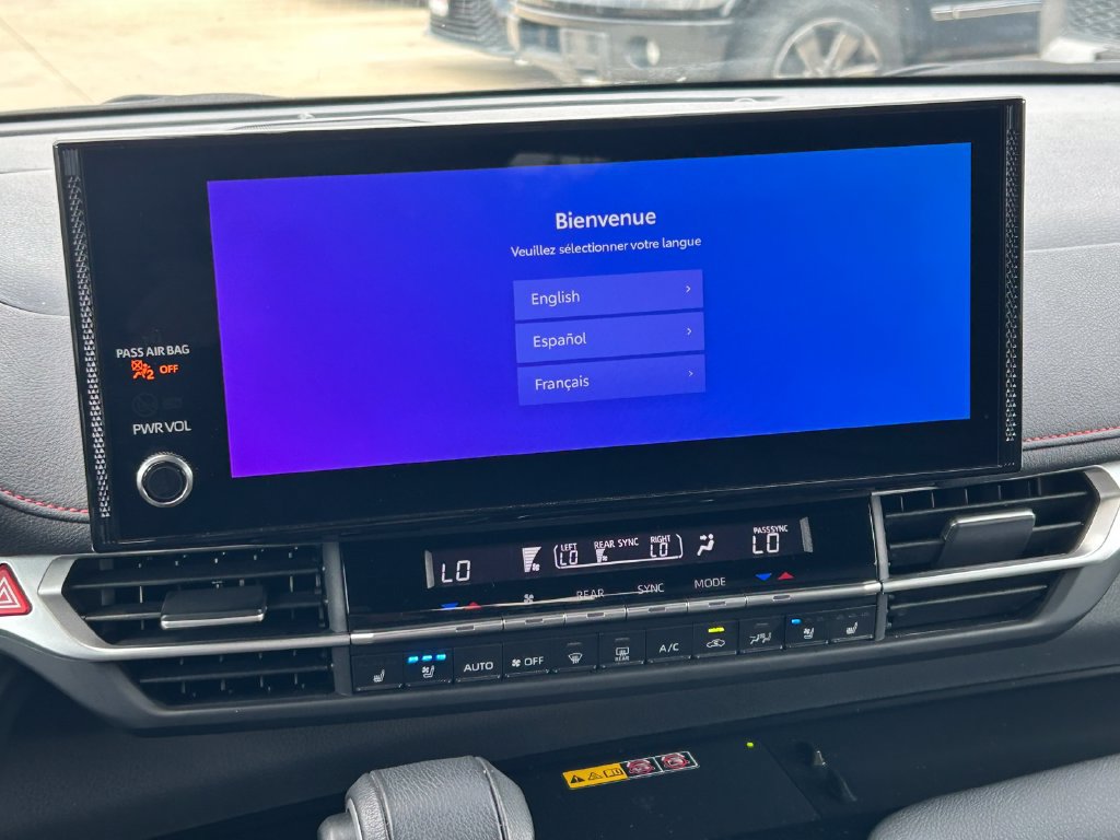 Certified 2025 Toyota Sienna XSE w/ XSE Premium Package AWD/4WD image 22