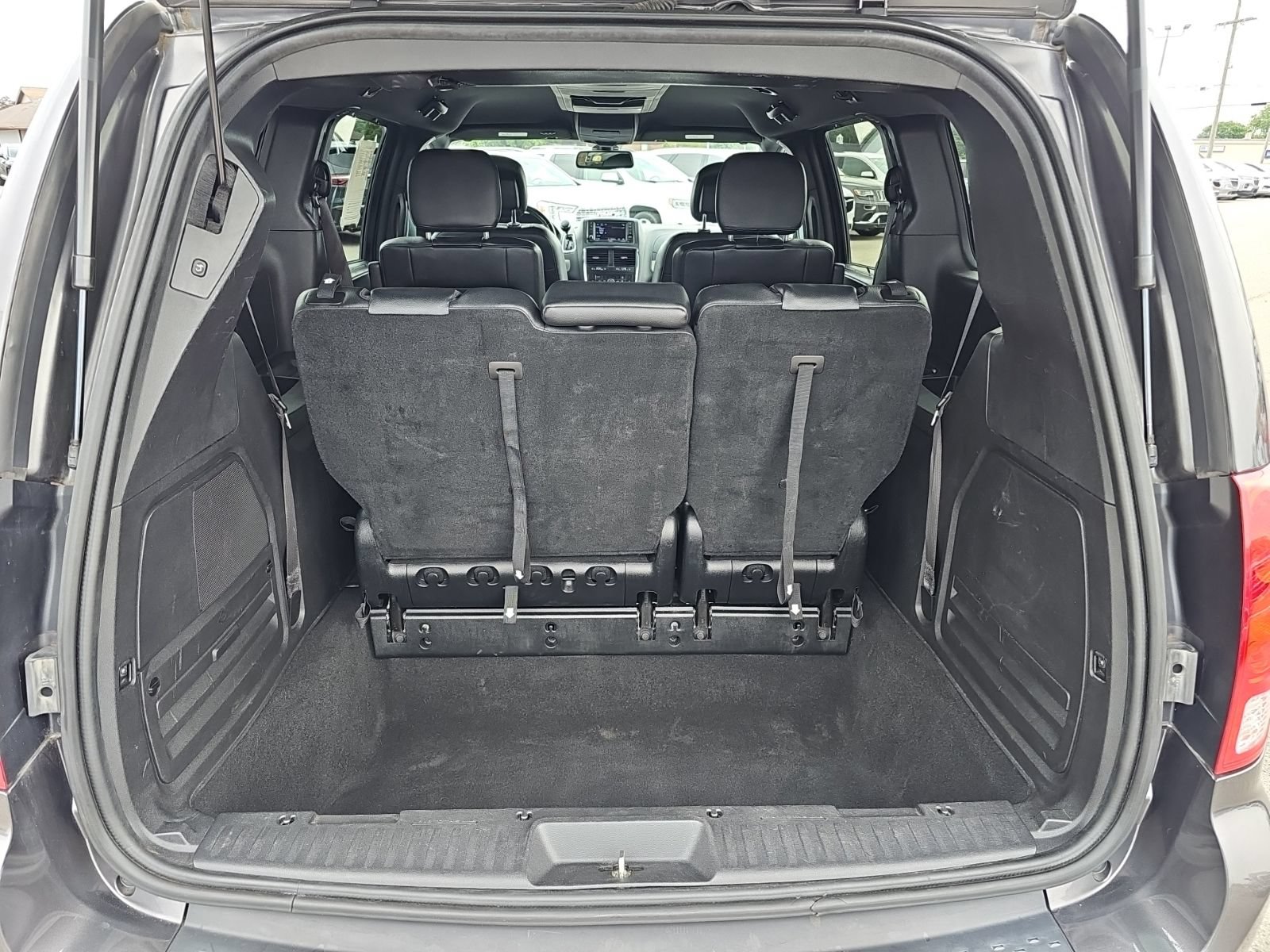 Used 2020 Dodge Grand Caravan GT FWD image 21