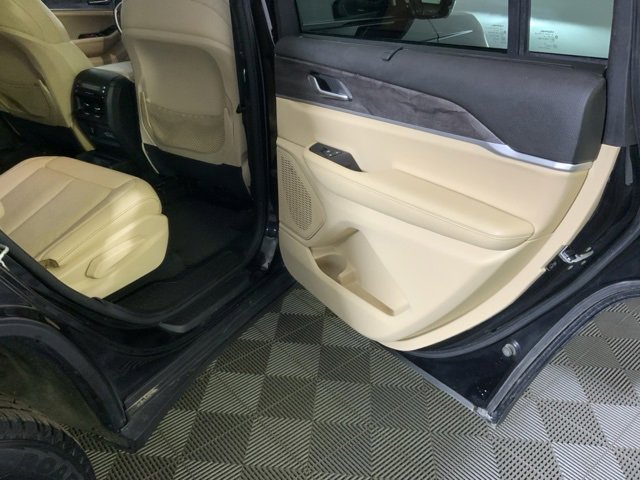 Used 2023 Jeep Grand Cherokee L Limited w/ Luxury Tech Group II image 27