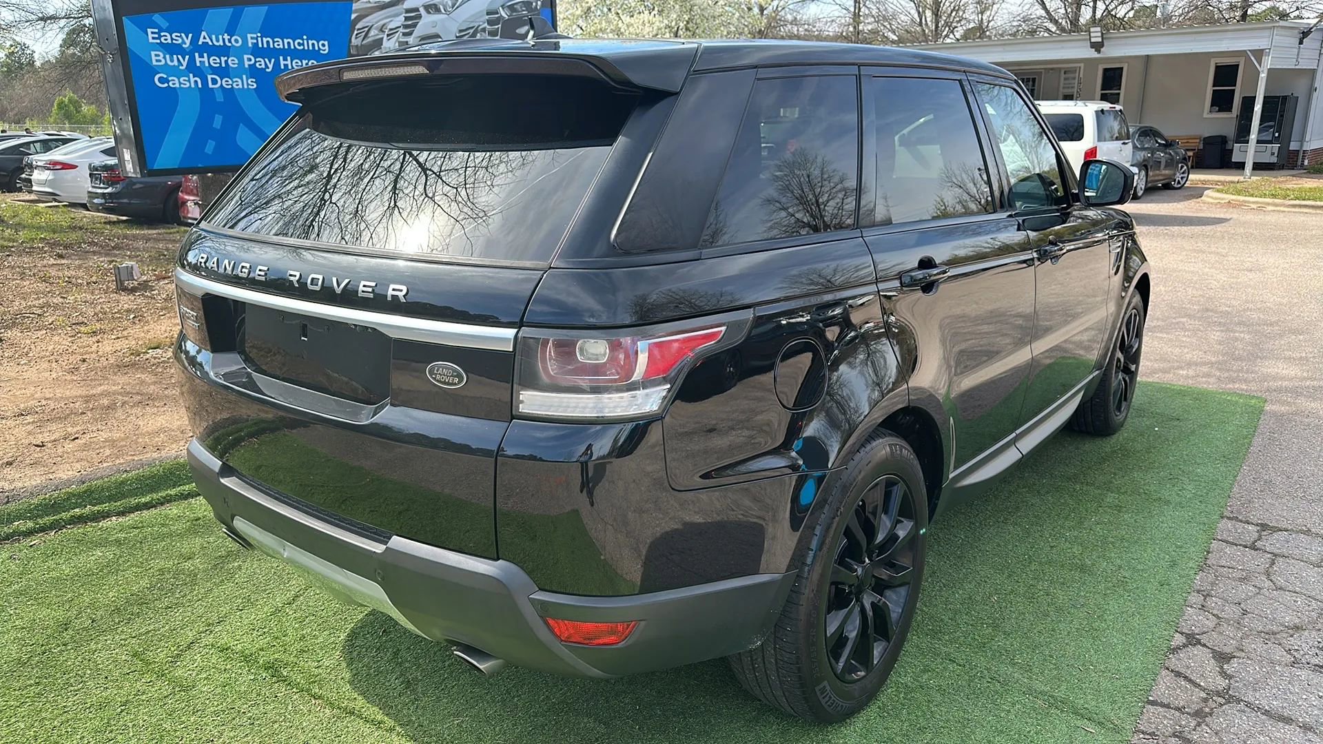 Used 2016 Land Rover Range Rover Sport HSE image 8