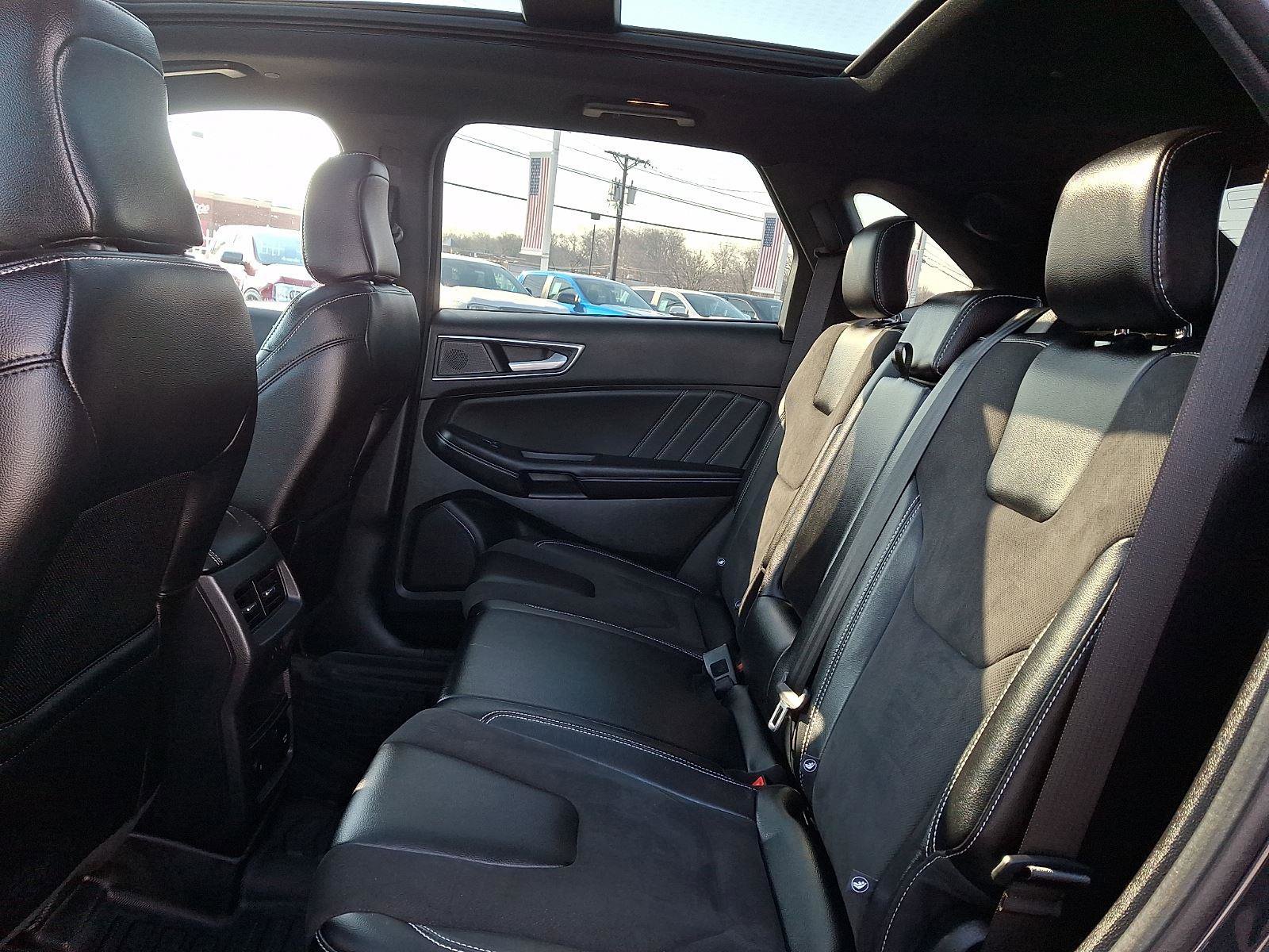 Certified 2024 Ford Edge ST w/ Equipment Group 401A image 12