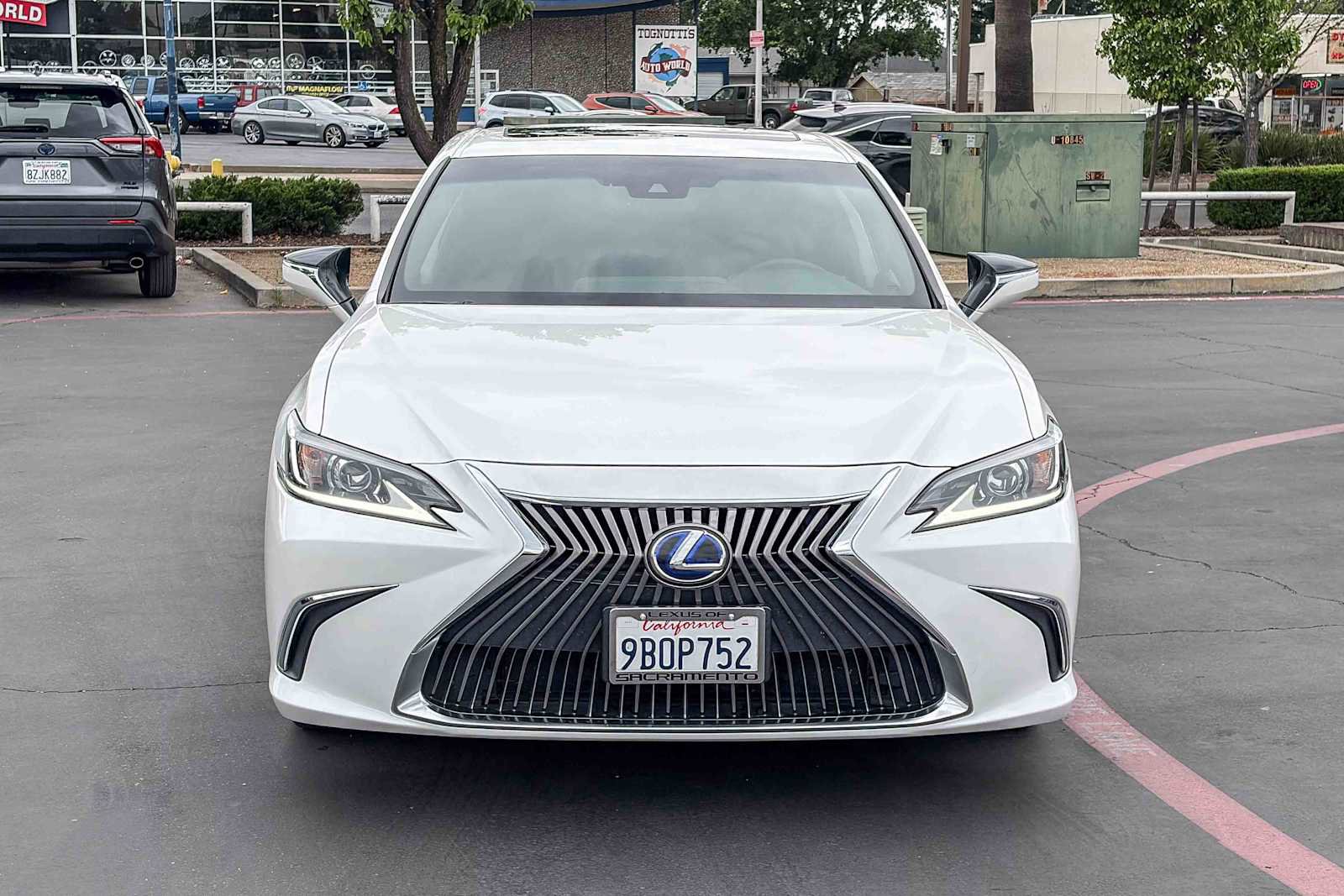 Used 2021 Lexus ES 300h w/ Accessory Package image 6