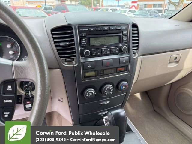 Used 2008 Kia Sorento LX image 18