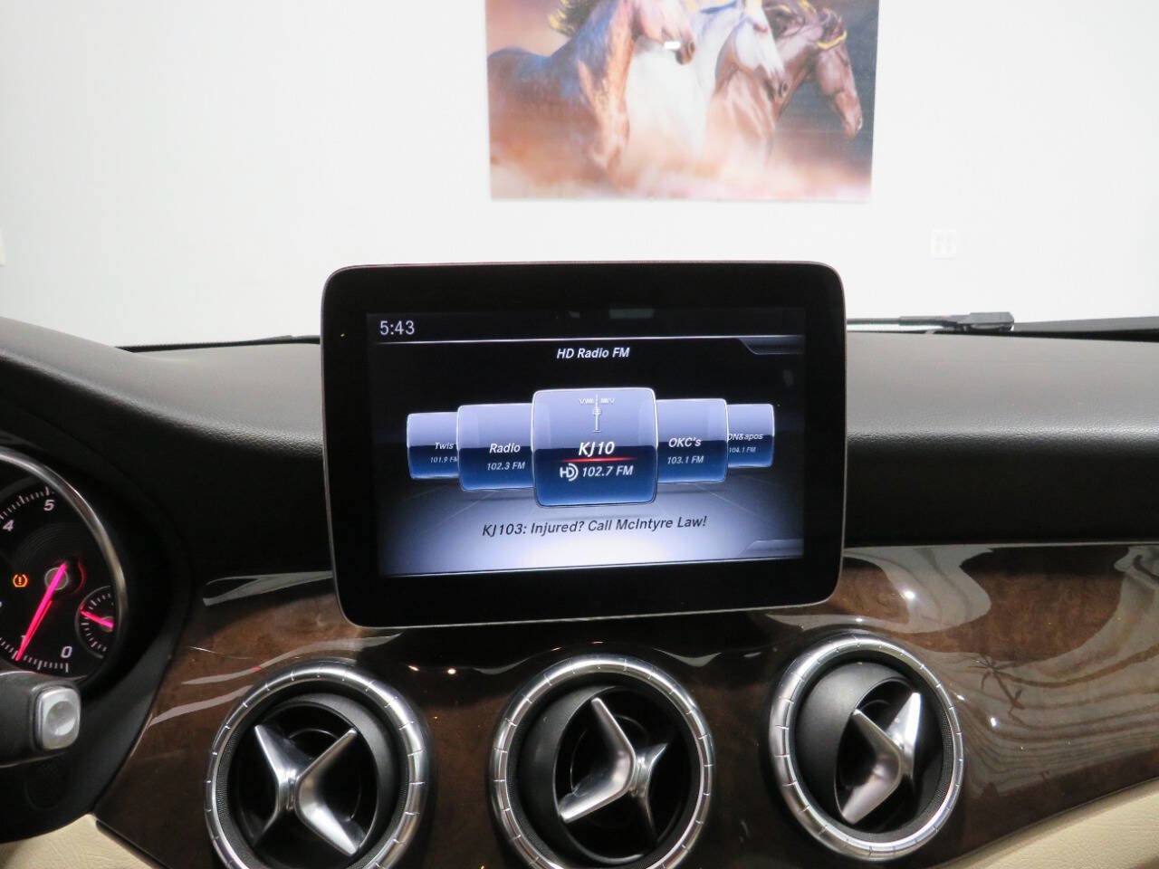 Used 2018 Mercedes-Benz CLA 250 4MATIC image 19